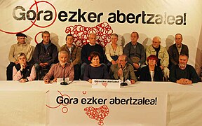 Goraezkerabertzalea.jpg