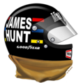 Le casque de James Hunt, originaire de Belmont dans le Borough londonien de Sutton, champion du monde de Formule 1 en 1976 avec la McLaren M23. Le bas du casque possède une bande Velcro à laquelle le pilote anglais fixait une petite jupe en Nomex et un tuyau d'alimentation en oxygène pour le protéger en cas d’incendie.