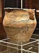 02019 0639 Window urn from the cremation cemetery at Tumiany, Heydeck 1895, Voigtmann 1941.jpg