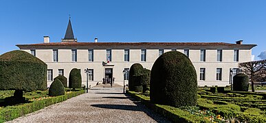 Le musée Goya (Palais épiscopal) vus du jardin de l'évêché