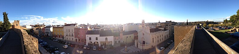 Vista de la Badajoz desde la Alcazaba.JPG