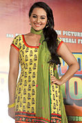 First look launch of Rowdy Rathore, Bollywood film (12).jpg