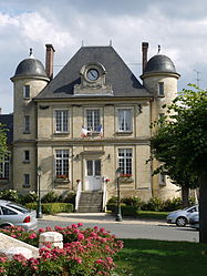 Nesles la Vallée : Mairie