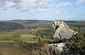 Roc'h-beg-hir en Saint-Rivoal, dominant le bourg de Saint-Rivoal, automne 2011