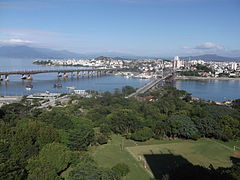 Ponte Colombo Salles e Ponte Hercílio Luz, Florianópolis, Brasil.JPG