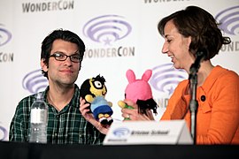 Dan Mintz & Kristen Schaal (25835853270).jpg