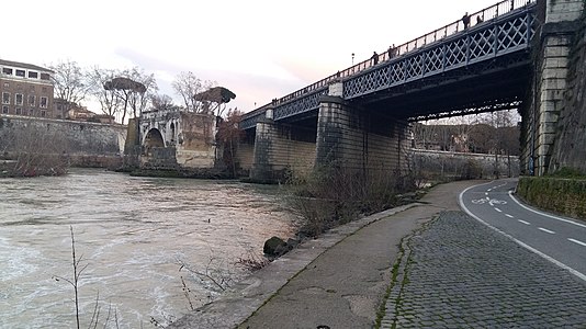 Ponte Rotto and Ponte Palatino, cycling trail