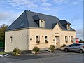 La mairie de Trois-Monts, commune déléguée de Montillières-sur-Orne dans le Calvados, au nord de la Suisse normande.