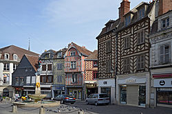 place Charles Lepere à Auxerre