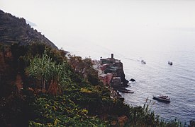 Cinque Terre 1999 - View towards Vernazza.jpg