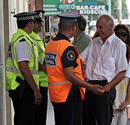 10-02-05 Macri-Montenegro - La Policía Metropolitana está en la calle (4333493456).jpg