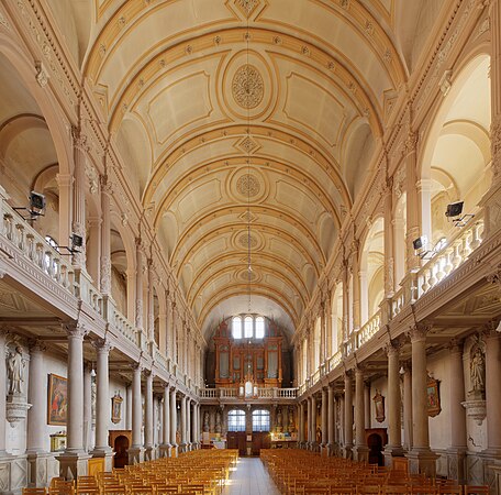 6: Nave of the Église Saint-Maimbœuf in Montbéliard