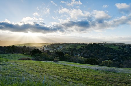 "Stanford_Dish_March_2013_HDR_1.jpg" by User:King of Hearts