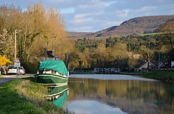 Ecluse situee a l aval de Fleurey sur Ouche sur le canal de Bourgogne