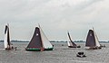 Skûtsjes in actie op het Sneekermeer.