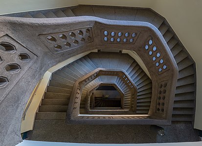 "Bamberg_Wilhelmspost_Treppe_9111555-PSD.jpg" by User:Ermell