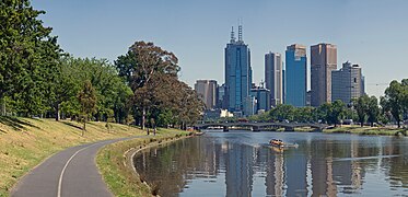 Melbourne Yarra River from Alexandra Avenue