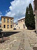 Thumbnail for File:Piazzale inteerno al Castello di Bassano del Grappa.jpg