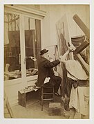 William Bouguereau dans son atelier à Paris, avec un modèle prenant la pose, PHDUT30.jpg