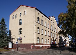Polski: Siedziba Rady Miasta Kołobrzeg, Urzędu Miasta Kołobrzeg English: Town Office Deutsch: Stadtbüro