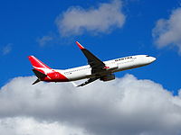 Qantas Boeing 737-800 VH-VXM shortly after taking off