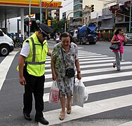 10-02-05 Macri-Montenegro - La Policía Metropolitana está en la calle (4333493280).jpg