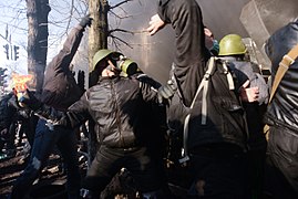 A protester holding Molotov Cocktail seen as the clashes develop in Kyiv, Ukraine. Events of February 18, 2014-2.jpg