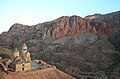 Falaises ocres au voisinage du monastère de Noravank, Vayots Dzor