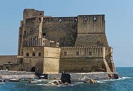 Castel del'Ovo Naples.jpg