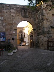 Puerta de la muralla