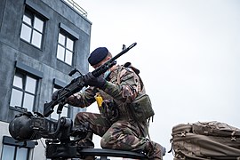 French soldier with an FN MAG.jpg