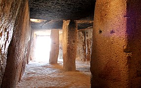 Cueva de Menga Antequera Málaga 2.JPG