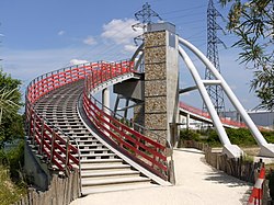 Passerelle au-dessus de la darse Nanterre(Ile de France)