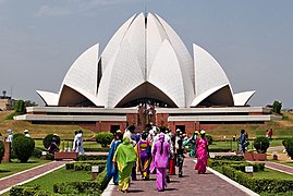 Bahai-house-of-worship-delhi2.jpg