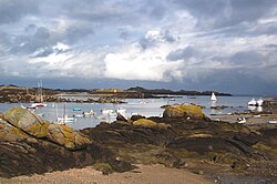 L'archipel de Chausey sous un ciel d'orage