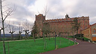 Universidad Pontificia de Comillas. Fachada.jpg