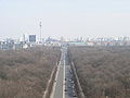 View east along the Straße des 17. Juni with Brandenburger Tor