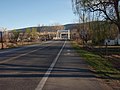 File:Approaching Benton City–Kiona Bridge.jpg