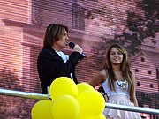 Miley Cyrus and Billy Ray Cyrus at the premiere of Hannah Montana: The Movie in Madrid, Spain (21 April 2009)