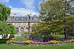 Parc et ancien hôtel d'Ermonville à Abbeville