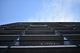 Edificio Corrientes - Una ciudad en altura.jpg