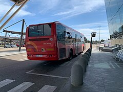 Bus Aeropuerto de Zaragoza, parada línea 501, marzo 2023.jpg