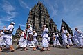 Pradaksina di Candi Prambanan