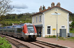 TER a la Gare de Chatel-Censoir