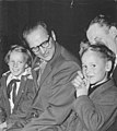 1958-11-06, Neuhaus, Erich Honecker mit JP