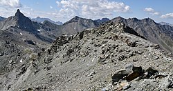 Vue depuis le sommet du pic Caramentran dans le Queyras (altitude 3050 m)