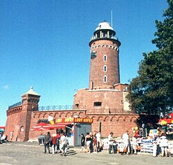 Polski: Fort Ujście i latarnia morska English: Estuary Fort and the Lighthouse Deutsch: Münder Fort und der Leuchtturm