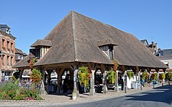 Halle de Lyons-la-Forêt