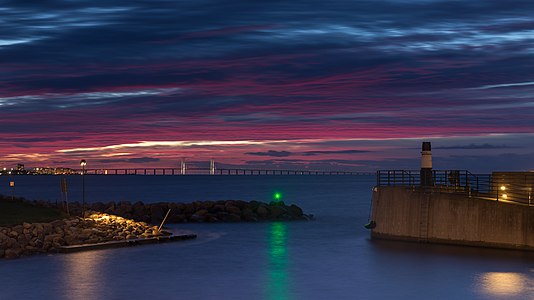 "Öresundsbron_October_2017_02.jpg" by User:ArildV