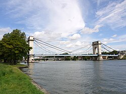 Pont suspendu sur la Seine